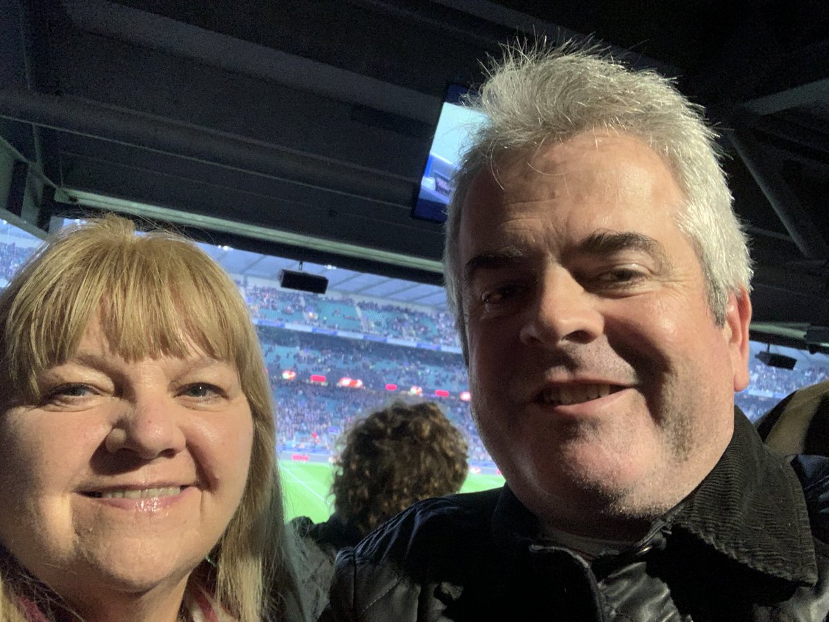 olivercolling's tweet photo. Great to be back at Twickenham - C’mon England! #welcomebackfans https://t.co/1jgvjZaFIG