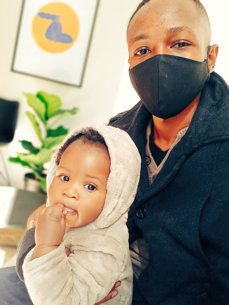 _BNSL's tweet photo. A throwback to happier times when Mihla and I were best friends. This was before she started destroying my gadgets 😩😩😩😩 I miss this version of us. We were magic, now we are witchcraft 💔 https://t.co/AUJidy3Awv