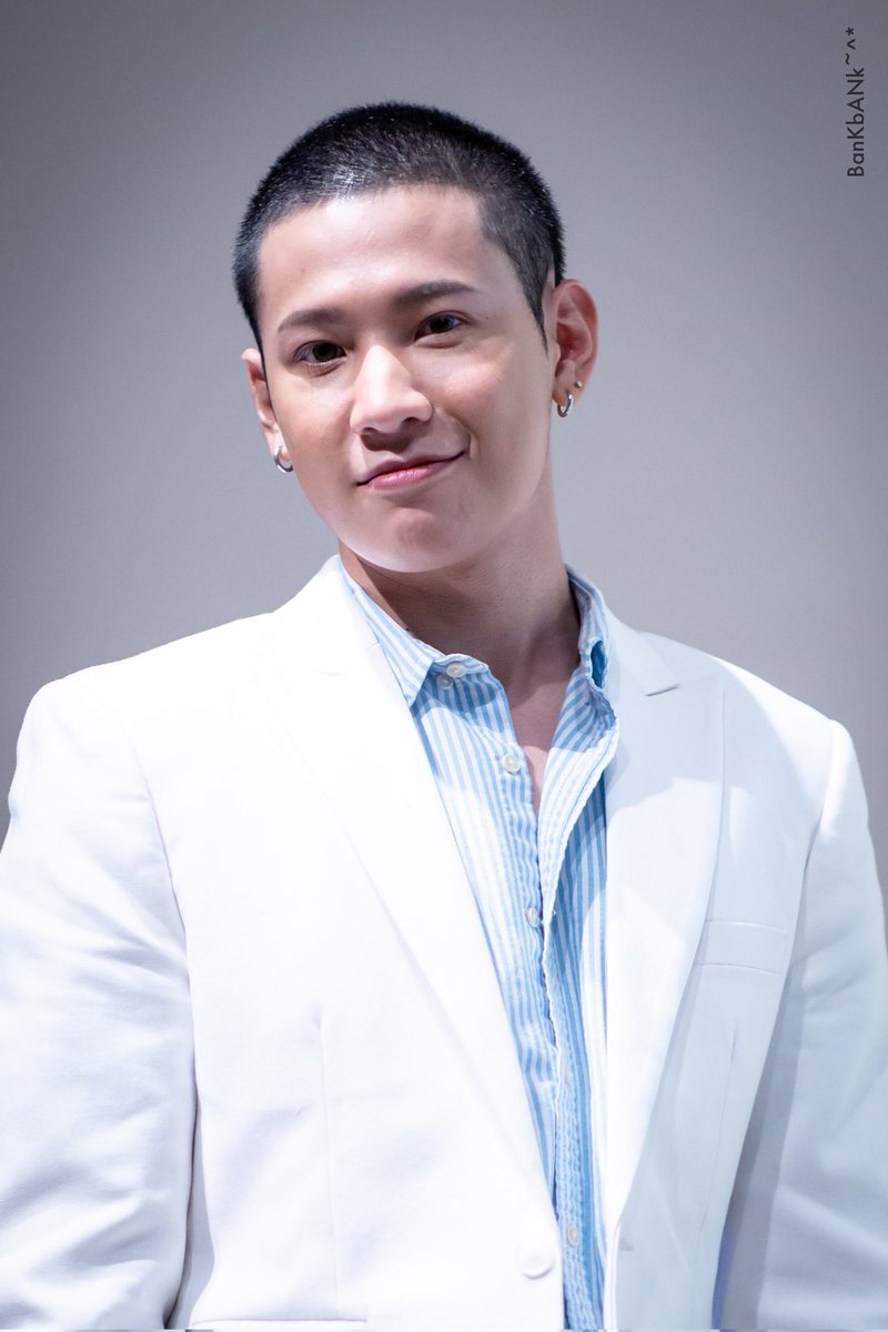 kati_whitelove's tweet photo. @Jungle_Queen7 รูปนี้คือที้สุดดดดด ของที้สุดดดดด หล่อเกินต้านนน ม่ายหวายจริงๆๆๆๆ

cr. TW. BankbANk

#SingtoPrachaya https://t.co/gNclkZwtQo