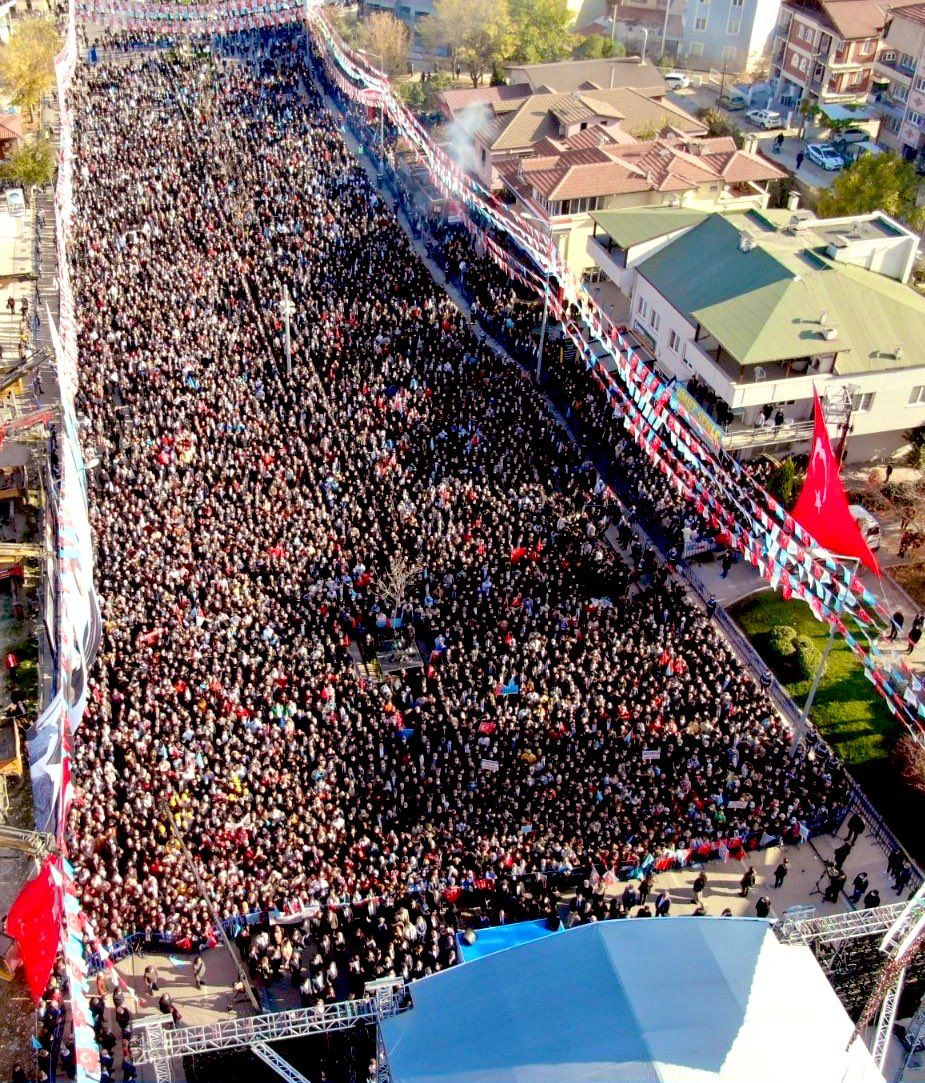 lvntozrn's tweet photo. Bu fotoğrafa "fotomontaj" diyorlar.
Herksei kendileri gibi sahtekâr sanıyorlar.
Teşekkürler Denizli 👏👏 https://t.co/3rLb8l02oS