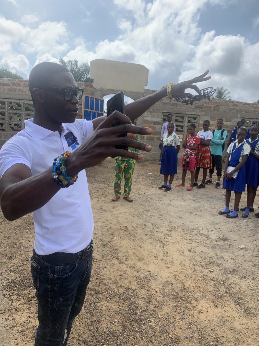 #Drones! These students will be among the first to fly drones and program them as they learn about STEM. The kids were excited!#Tellodrones