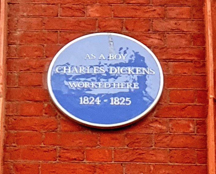danbarker's tweet photo. The TGI Fridays that Charles Dickens worked in as a boy has sadly closed down. https://t.co/Pc6cfBblCz