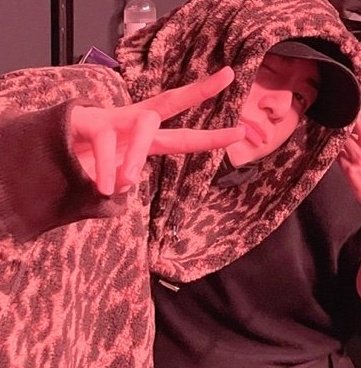 EBOYJE0N's tweet photo. jungkook is so fine https://t.co/IkbtoLZjqn
