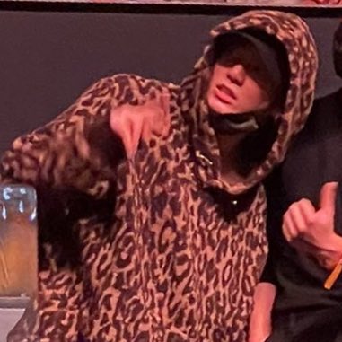 EBOYJE0N's tweet photo. jungkook is so fine https://t.co/IkbtoLZjqn