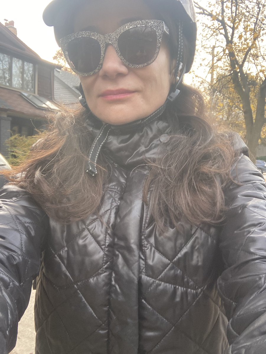 LesaHannah's tweet photo. Frigid 17 miles so the @luxtonwoman snowsuit had to be worn. Tunes: @youngprisms @blurofficial @xotheband @sunstinger @Deafcultband @FunAdv #BlissFields #TwinImage #Toy https://t.co/5eDCQUNb69