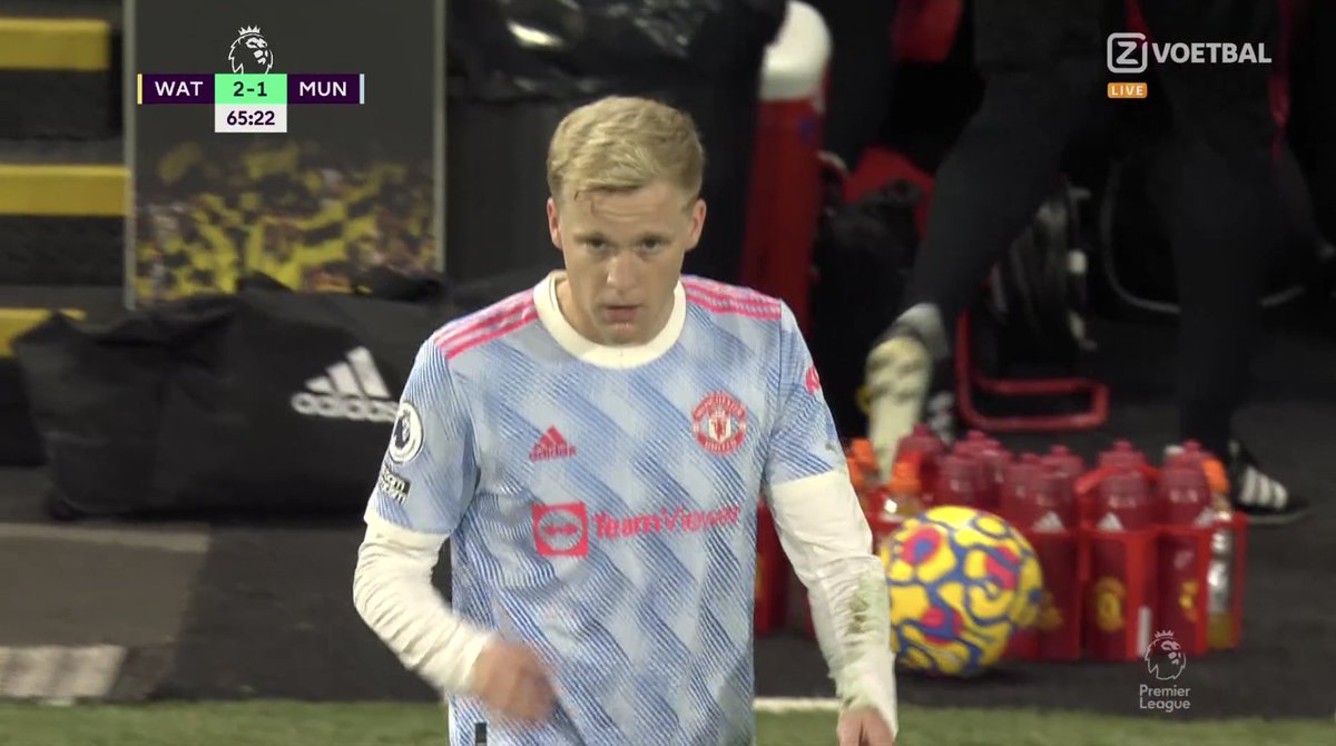 Donny van de Beek is actually giving his life for Man United right now. Tackling, recovering, creating, scoring.