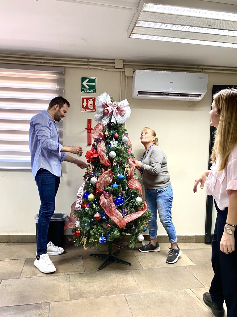 aldogonzalezgax's tweet photo. Ya es navidad en #TEGSA #GG #Guaymas 🎄���🏻 https://t.co/j2ZNUBPhS9