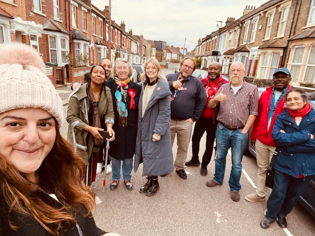 Great turnout today in Bruce Grove ward in #Tottenham, discussing resident concerns and local issues. 
Finding lots of resident support on #LabourDoorstep for their local Councillors and ⁦<a href="/HaringeyLabour/">Haringey Labour</a>⁩