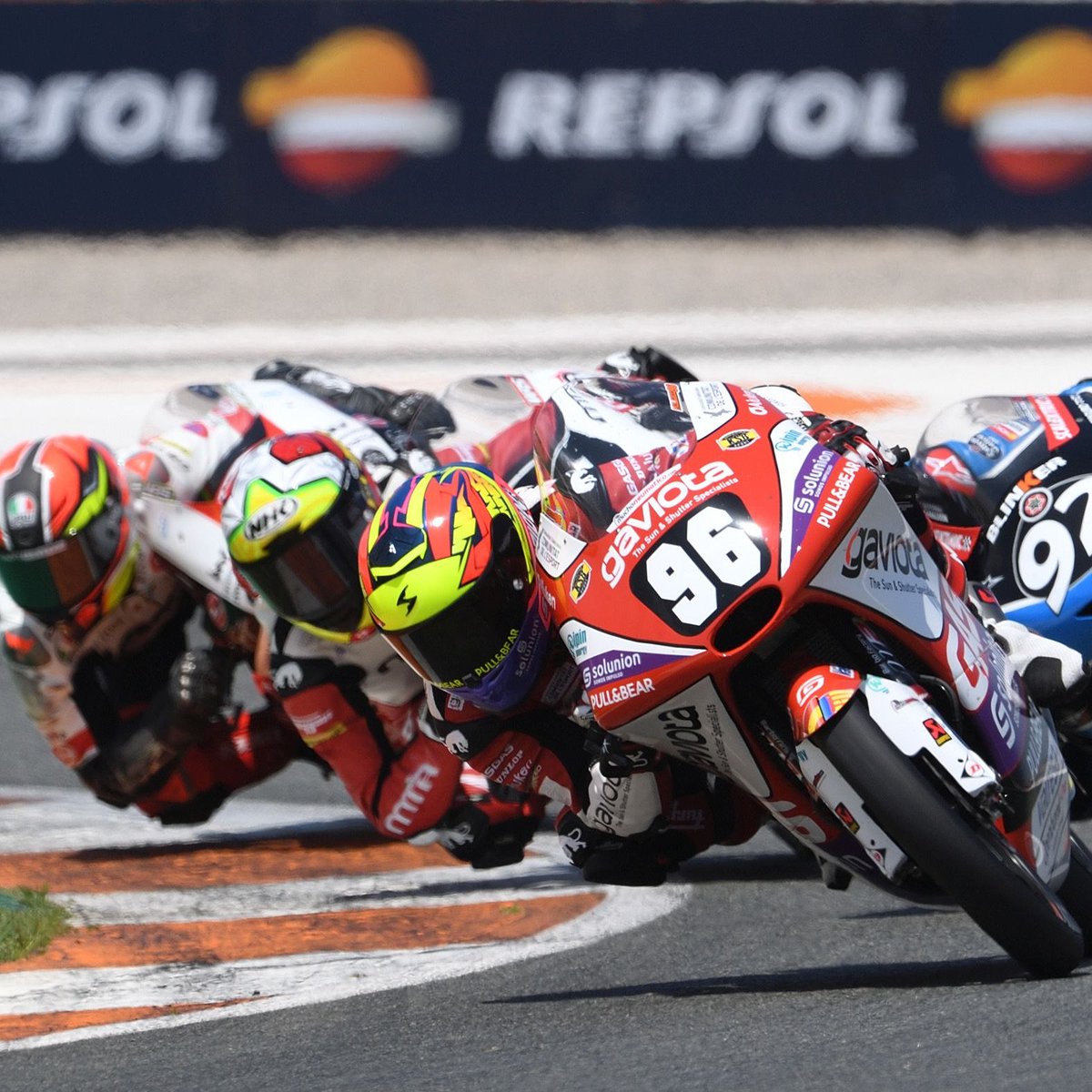 FIM_live's tweet photo. 👍🏼 A new era will begin for the FIM @CEVMotorcycle Repsol in 2022.
As the competition enters its 25th year, the series will officially become known as the FIM JuniorGP™
Read more ⤵️
https://t.co/gRsauwLHZI
#FIMfamily #FIMmoto3Junior #FIM #RoadToMotoGP https://t.co/dWoq8BRqSr