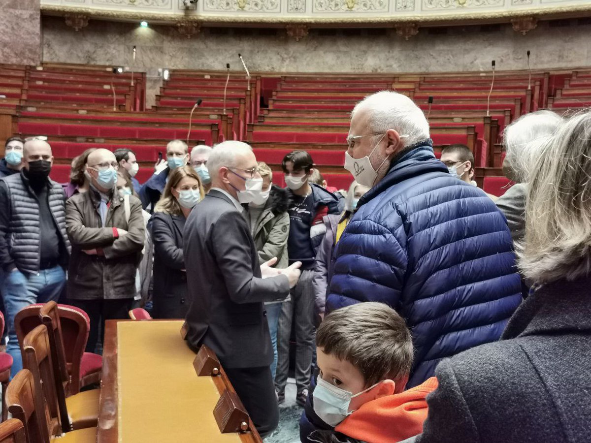 dbaichere's tweet photo. Très heureux de faire visiter @AssembleeNat aux habitants de ma circonscription #circo7801 #Versailles #MontignyLeBtx #Guyancourt en débat la fabrique de la loi… et les coulisses de notre travail parlementaire 🇫🇷 https://t.co/St5Yi208Gz