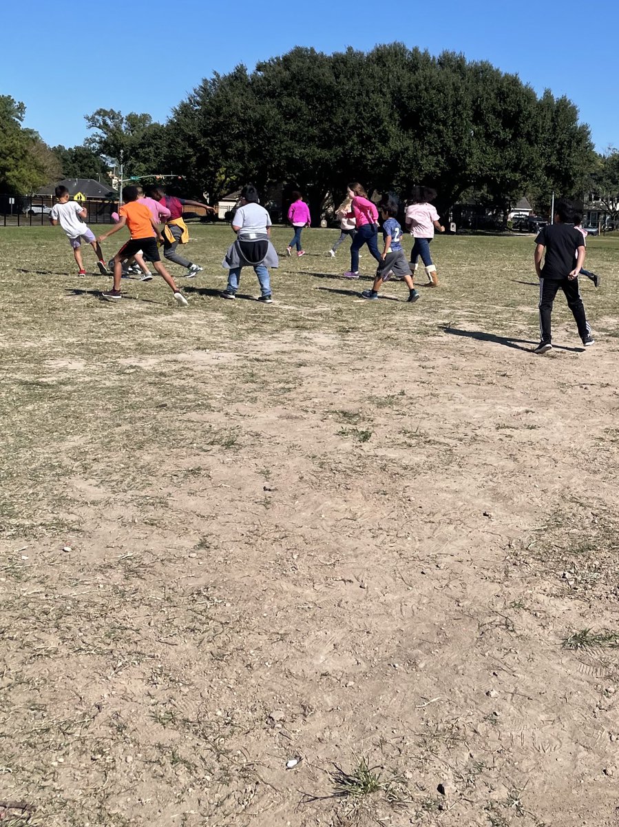 Ms_Ferrera's tweet photo. A little fun in the sun before our break! Thankful to work with such amazing staff and students! @cfisdfiest #CFISDspirit #TweetAThanks #WeAreOne https://t.co/10se1RImuo
