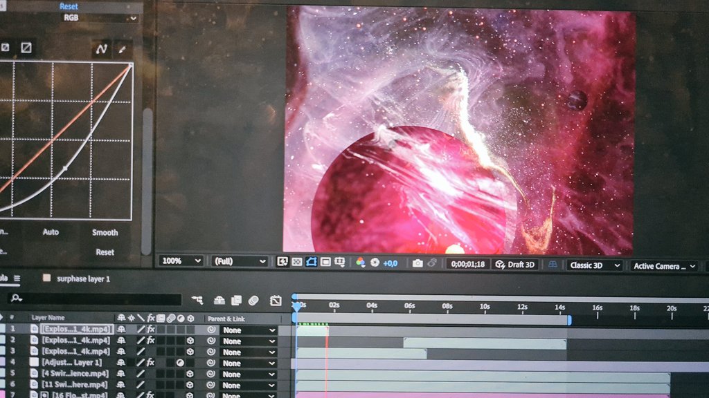 _anna_kyriacou_'s tweet photo. Sneak peak of a new #nft in the making 🤤😉🔴 will go as part of the nebula collection @MinimalTreat #NFTartist https://t.co/OAuGJGnsag