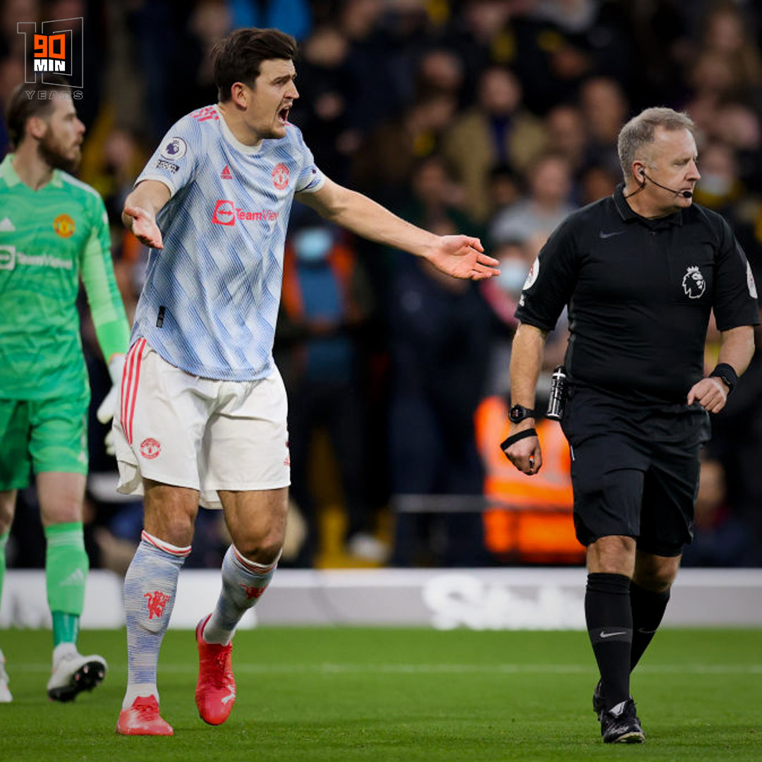 SI_FootballClub's tweet photo. Someone, somewhere needs to be recording Roy Keane's reaction to Maguire getting sent off! 😅 https://t.co/dfRDY6LJGZ