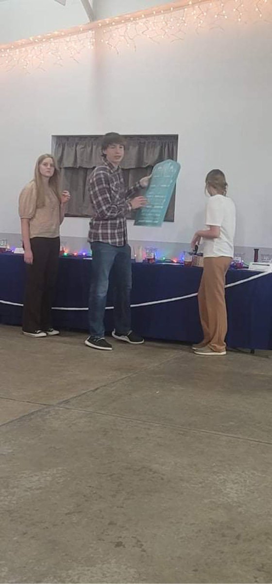 TiptonClub's tweet photo. Last night Interact had the honor of being a part of Rotary Club’s annual auction. We were able to run the raffle and we raised $1,718 for our club for our future fundraisers! https://t.co/4MyKsqju5e