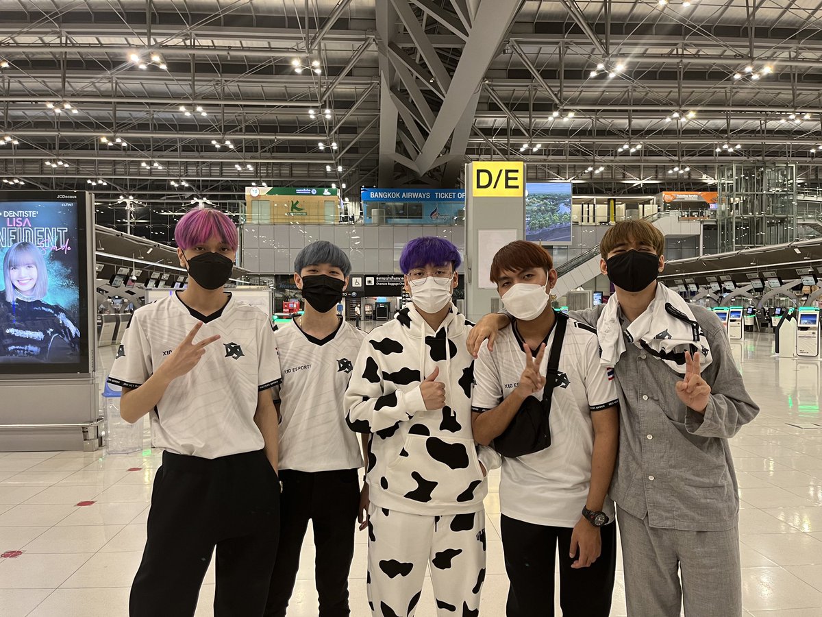 h3nsemAF's tweet photo. Our power ranger boys are on board to Berlin 🇩🇪

Have a safe journey boys! 🛫

#valorantchampions #X10CRIT https://t.co/qZfyqyl1GN