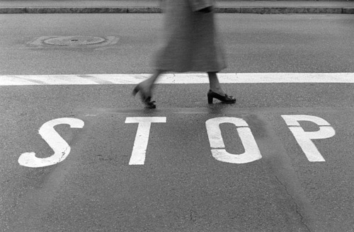 CasaLettori's tweet photo. Non importa se hai sbagliato strada, torna indietro. 

Detto turco

Victor Macarol 

#Immagini a #CasaLettori https://t.co/8Rcm1rmtu1