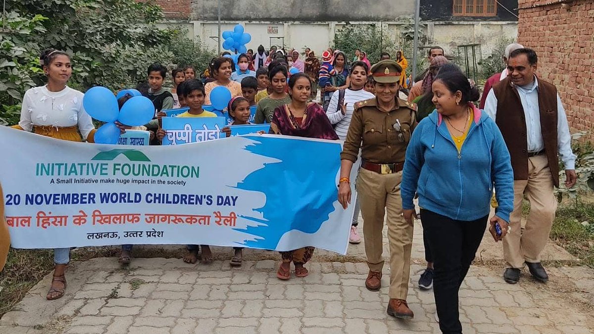 InitiativeOrg_'s tweet photo. #WorldChildrensDay2021  @InitiativeOrg_ के तत्वावधान में आज विश्व बाल अधिकार दिवस के अवसर पर "बच्चों के संवैधानिक अधिकार- जमीनी हकीकत और चुनौतियां" विषय पर संवाद और बाल हिंसा के खिलाफ जागरूकता रैली निकाली गईl
#lucknowcity #initiativeforchange @NCPCR_ https://t.co/WFFh4DLVr9