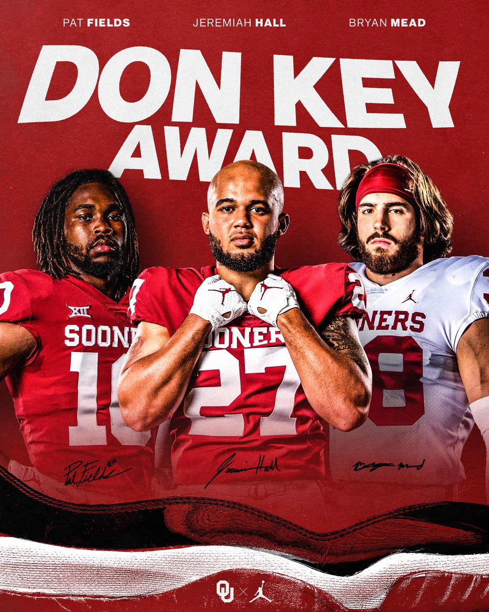 OU_Football's tweet photo. The epitome of #OUDNA. Congrats men! https://t.co/4zmMk7yCiB