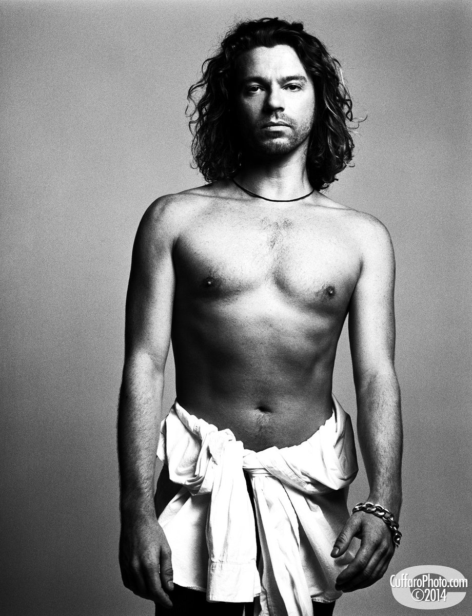 BoredWeb3's tweet photo. On this day in 1997, Michael Hutchence died in a Sydney hotel room at age 37. https://t.co/eLVsAyVFrT