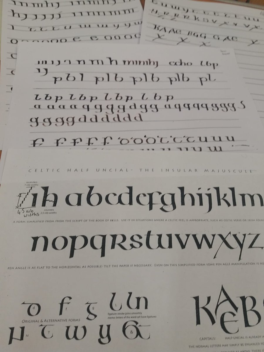 KarenDouglas_NI's tweet photo. Enjoyed this afternoon's calligraphy workshop at #StColumbanusParish #Ballyholme as part of the #ColumbanusFestival #MonasticLife #EarlyIrishWriting #FriendsOfColumbanus #Bangor #LightOfTheWorld https://t.co/VmAjxbXc7l