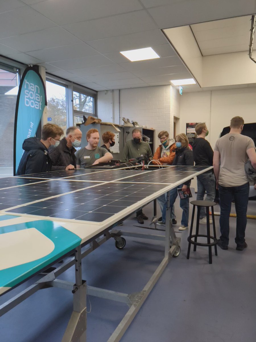 Vandaag weer veel scholieren vertelt over het studeren aan <a href="/HANnl/">HAN University of Applied Sciences (HAN)</a> ! Ondertussen hebben we ook onze software aangepast en een nieuwe motor operationeel gemaakt! Nu tijd voor weekend!