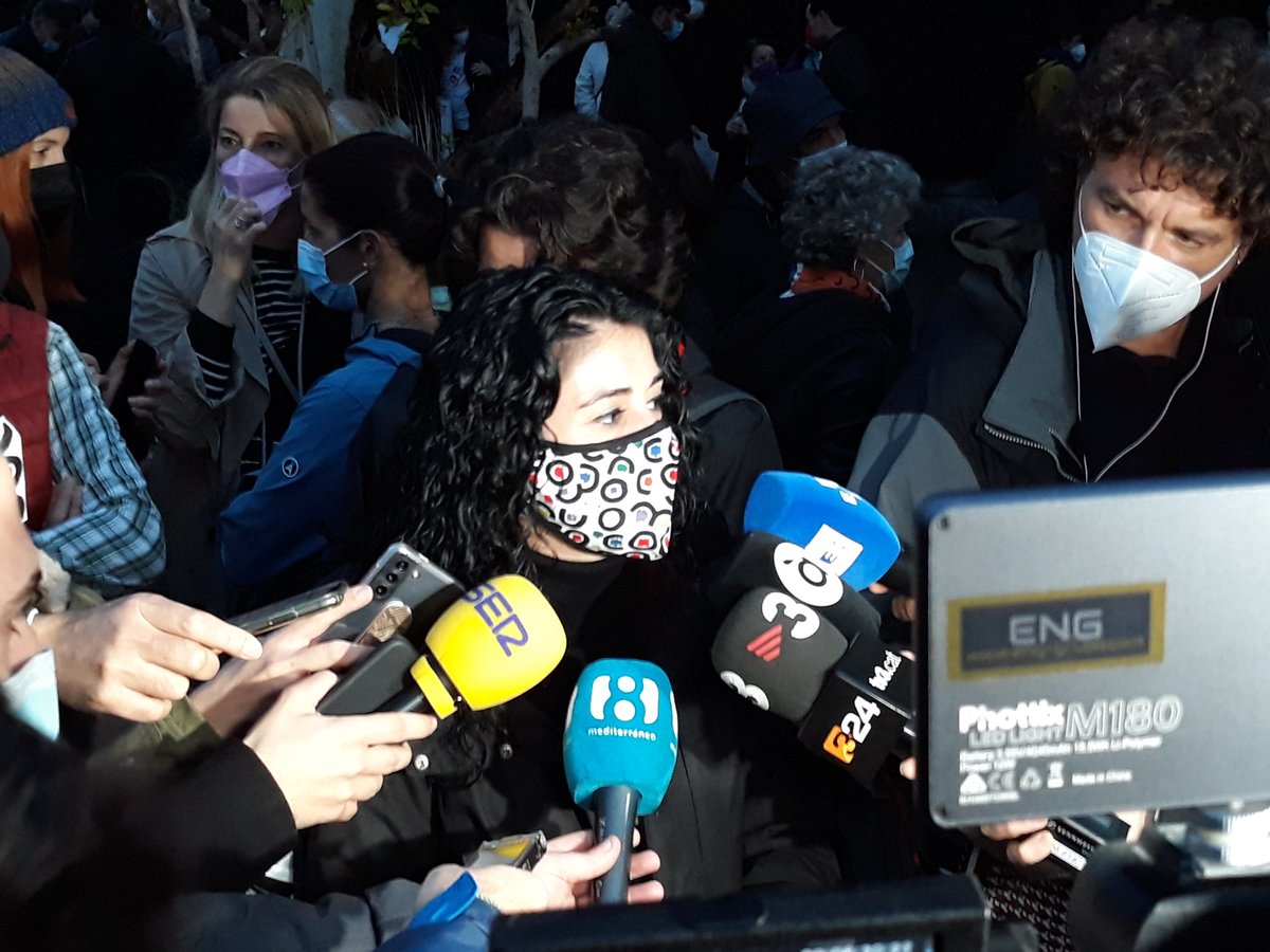 ccoopv's tweet photo. .@AnaGarciaCCOOPV "Necessitem més recursos econòmics per a canviar el model productiu, que siga capaç de crear treball decent. La unitat d'aquesta convocatòria és un clam davant el Govern, al quan reclamen que pasar de les paraules als fets"

#FinançamentJust https://t.co/4cfC7ETTWY