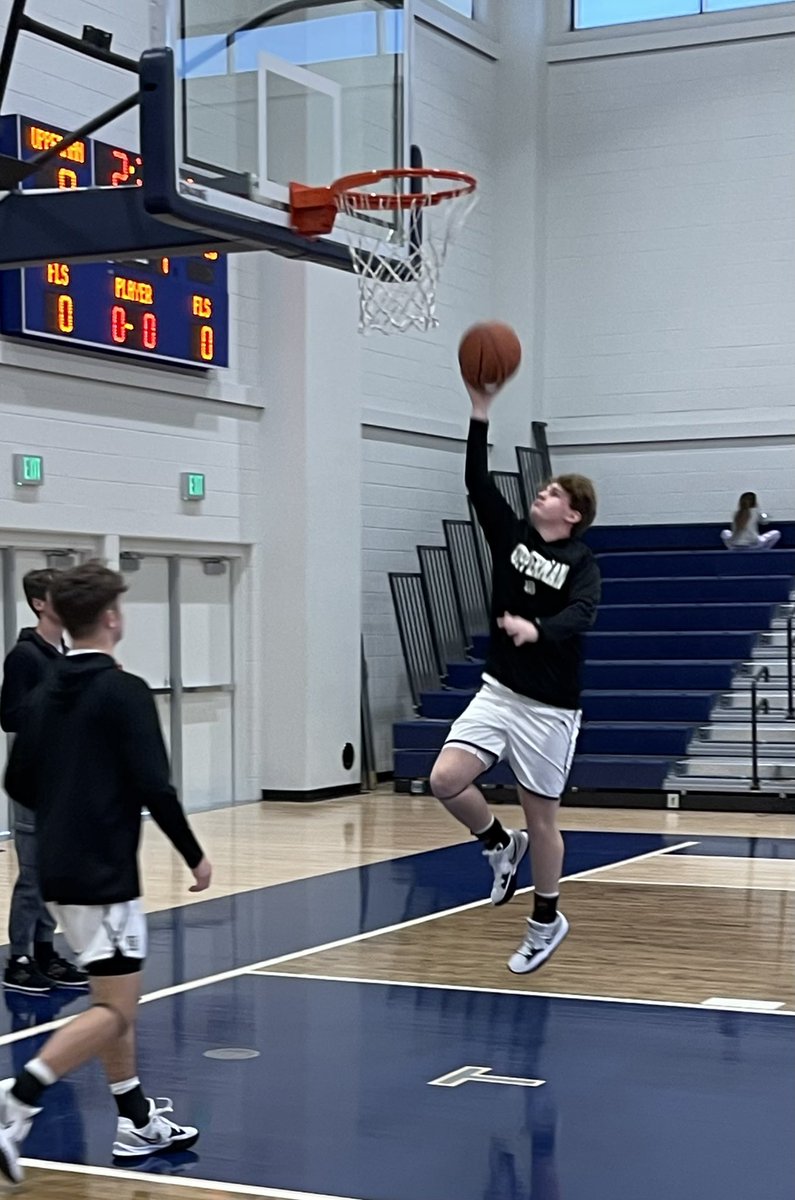 uppermanhoops's tweet photo. GAME TIME! 🏀 #BaxterHoops https://t.co/SuLKRZxhNT