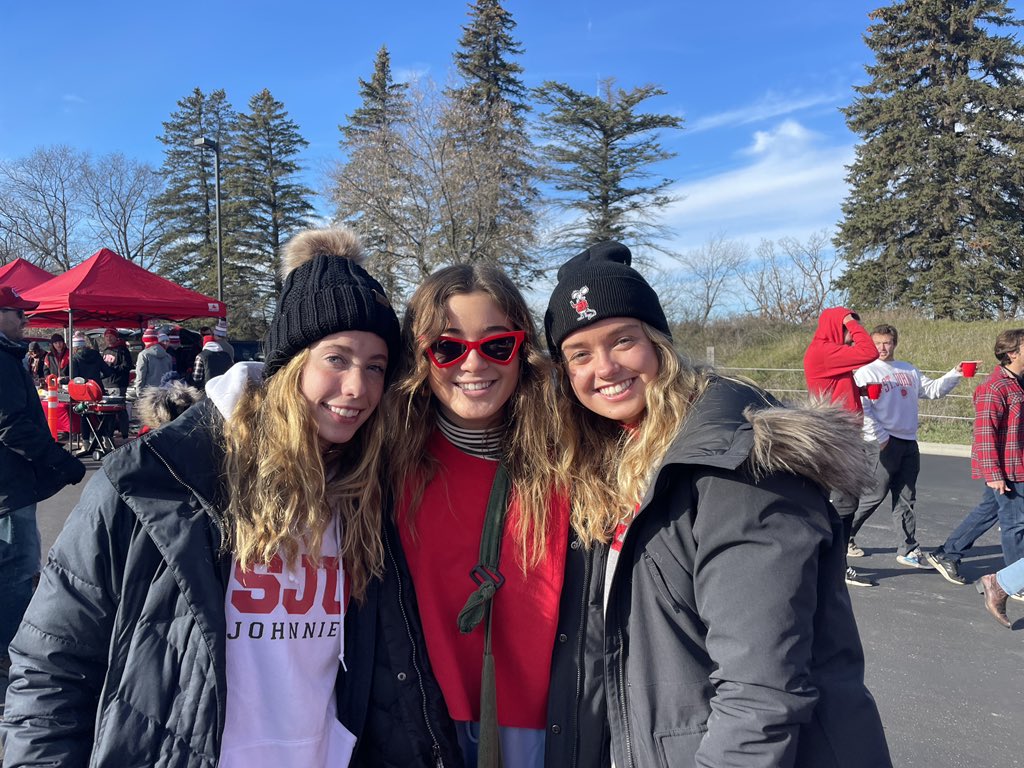 Hot Bennies at the tailgate.