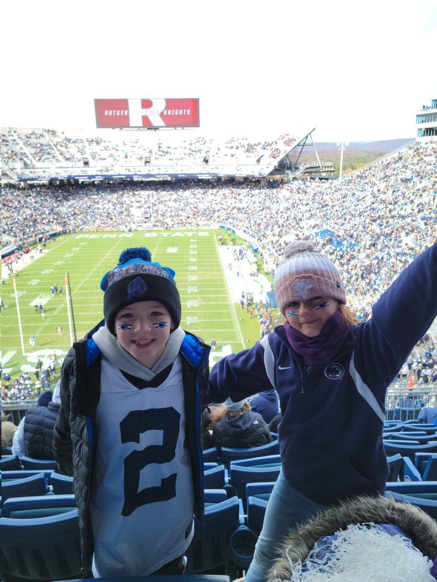 Nikki_Drake28's tweet photo. #PSUPride 💙🤍💙 https://t.co/gPw0vgATpT