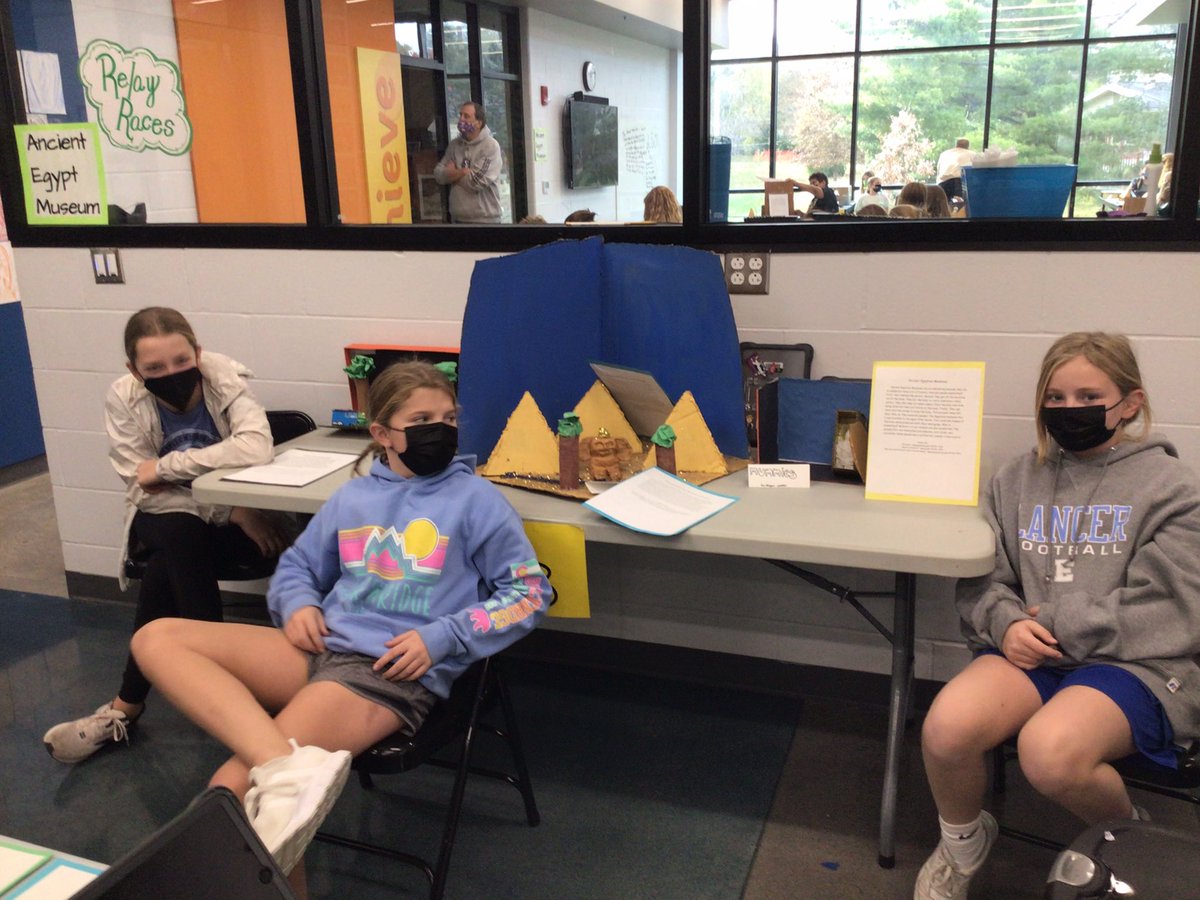 Switzer6th's tweet photo. Ancient Egyptian Museum was a Success!@conmo1 @Mullins6thGrade @BriarwoodElem @Bulldogs512 https://t.co/80ZIwQqbxO