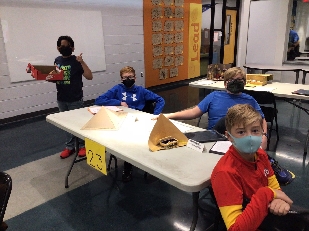 Switzer6th's tweet photo. Ancient Egyptian Museum was a Success!@conmo1 @Mullins6thGrade @BriarwoodElem @Bulldogs512 https://t.co/80ZIwQqbxO
