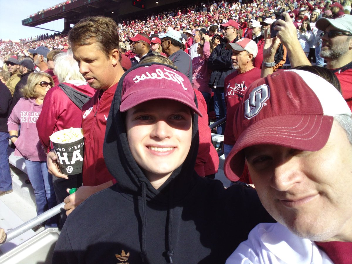 PatristicPastor's tweet photo. @Vern_Charette #FamilyTradition #DaddyAndSons #HavinSomeFun @OU_Football @OU_Athletics @SoonerSportsTV https://t.co/WU7tyeyTgL