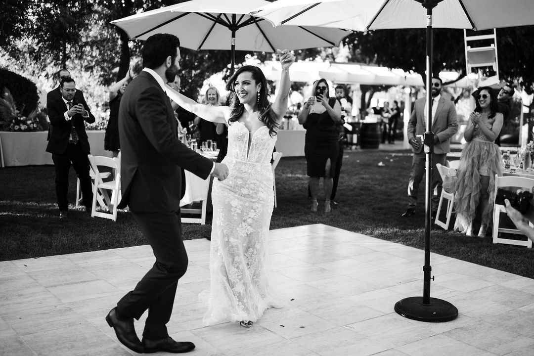 Celebrate new beginnings with us! 

📷 @evteevaalena (thank you!) 

#geyserville #geyservilleinn #lifeopensup #sonomawinecountry #sonomawedding #AlexanderValley #Healdsburg #winecountrywedding #destinationwedding #napawedding