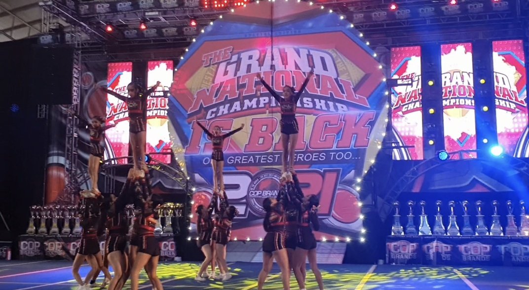 elvazleta's tweet photo. Que hago en Guadalajara?
Apoyando a mi hija
#Cheerleader
#copbrands https://t.co/JQE60FcfKT