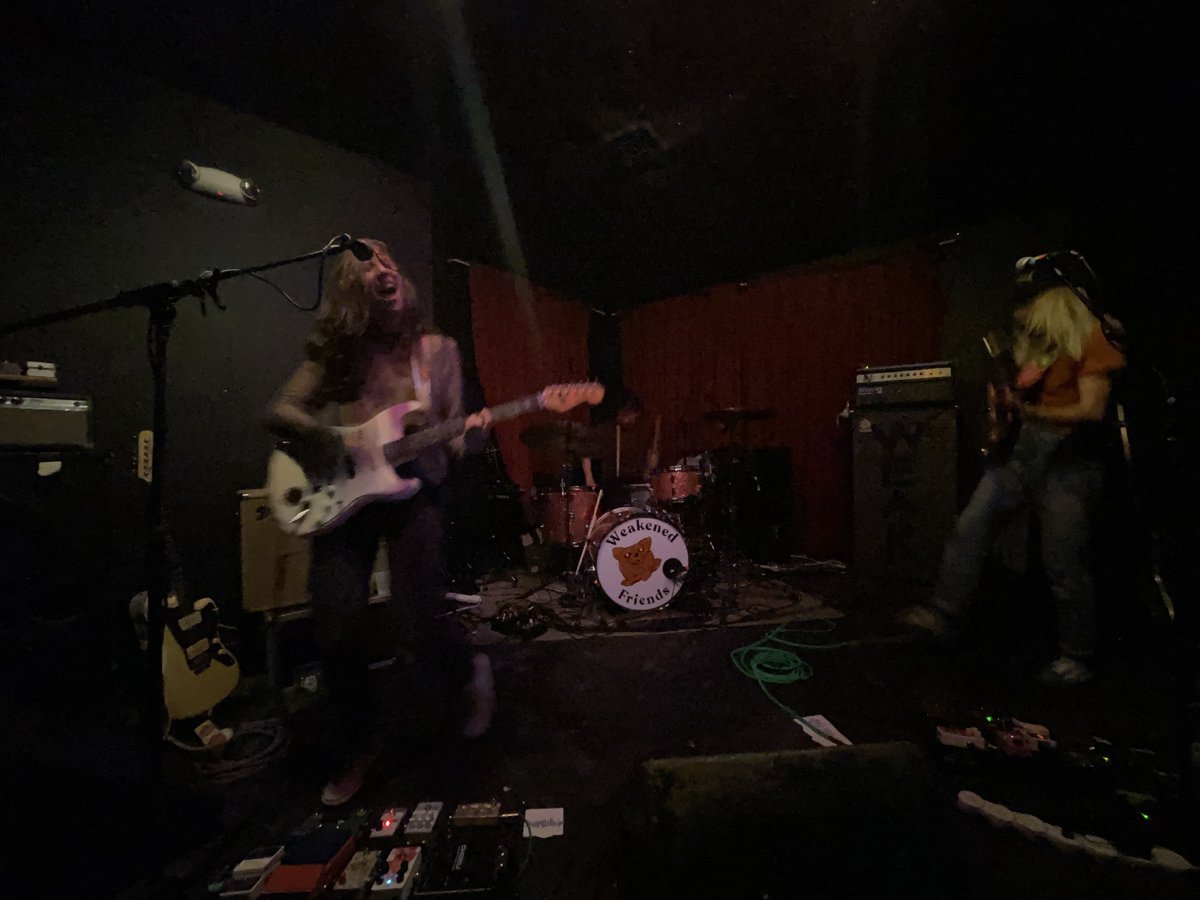 graduatinglife's tweet image. Night 1. @wkndfriends @TeamTCAS @mintgreenmusic