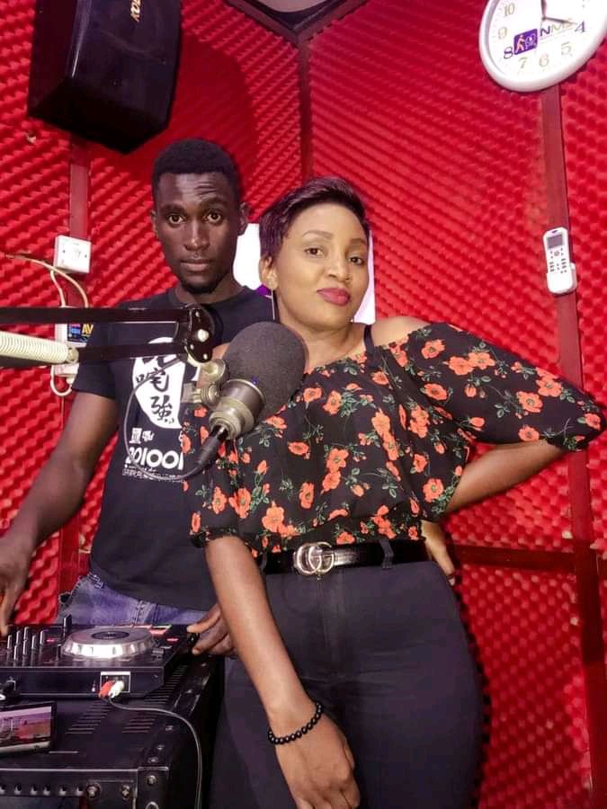 95_TimeFM's tweet photo. We are already on cloud 9🔥! It's the biggest Saturday night party #TheBlowUp ft the awesome geng #Mugaga and #DjDrex serving them vibes 🔥🎶.
#ThreeDayWeekend🔥
📲0757800500/0780654643
🎧https://t.co/kWunLWkqzS
@afromobileug
@myTunerRadio
#MbalesNumberOne
#WeloveMbaleCity https://t.co/vJpL4XVcrB