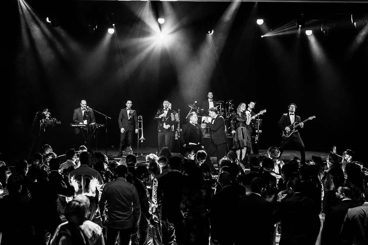SergMontebello's tweet photo. Rocking out in #Montecarlo! #guitar #guitarist #band #music #musicians #versatilebrass #livemusic #sessionguitarist #sessionmusician #concert #perfomance #passion https://t.co/pnlj0czCLF