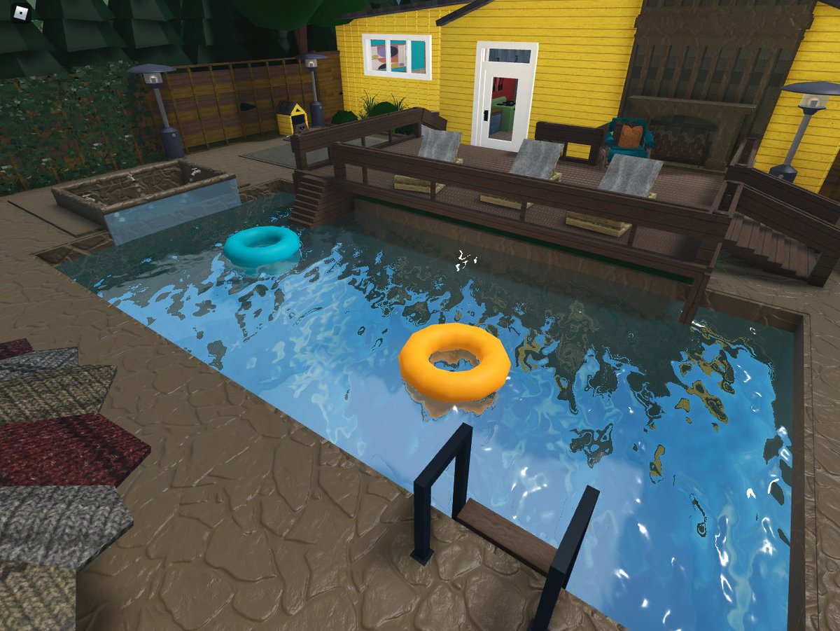 Pools are back babyyyyy!! #bloxburg