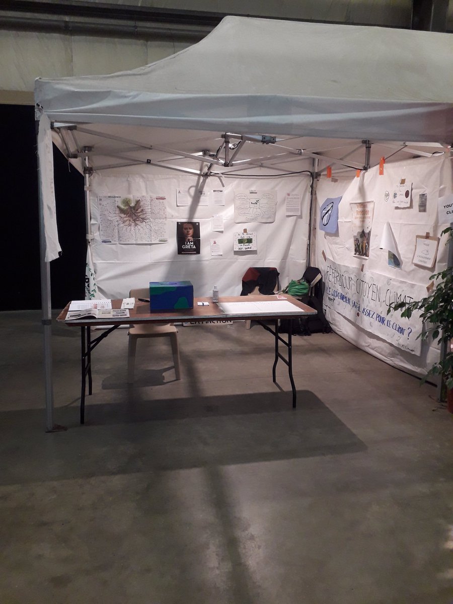 YFCRouen's tweet photo. Nous sommes présentes à la Fête de l’Humanité de Normandie avec un sondage: le nucléaire sauvera-t-il le climat? 

Passez donc nous faire un coucou 💚💚💚 https://t.co/KpJSOYdUs4