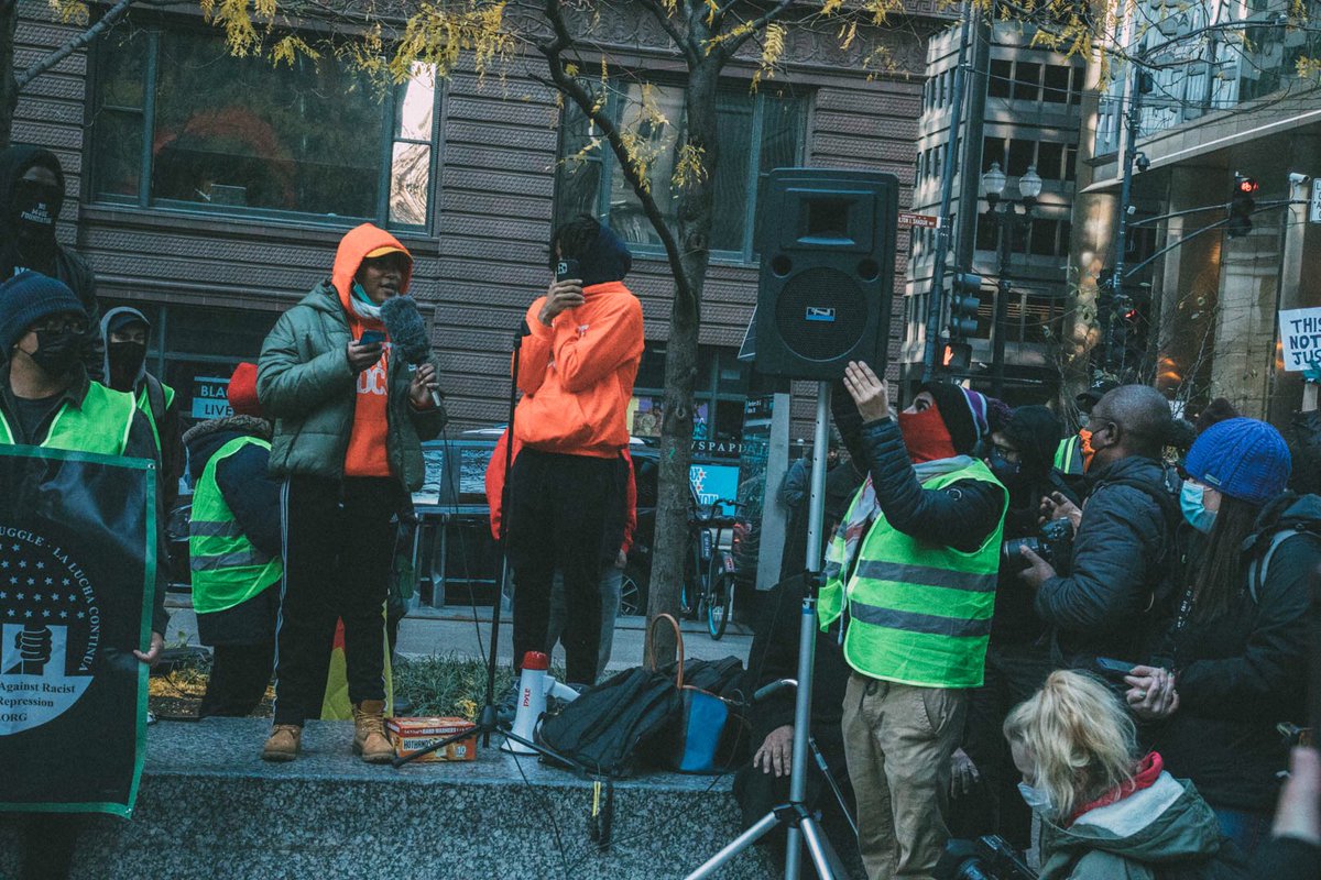 A Response to the #RittenHouseTrial/A Firm Demand for #AbolitionNow..
_________
#kylerittenhouse #EndPoliceSurveillance  #dreamtrapping #DefundCPD #loriliefoot 
#peacebook #WeKeepUsSafe #ChicagoWithoutPolice #AWorldWithoutPolice #CareNotCops