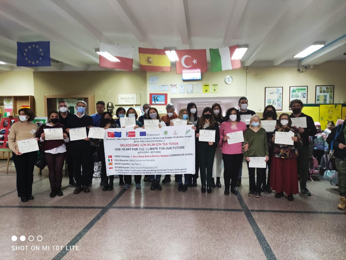 one_climate's tweet photo. Conclusione del Training-Project-Meeting a Poznan che si configura come un partenariato strategico per lo scambio di buone pratiche nell’ambito educativo fra 4 stati, Polonia, Turchia, Spagna, Italia. https://t.co/yRHbcsVYI8