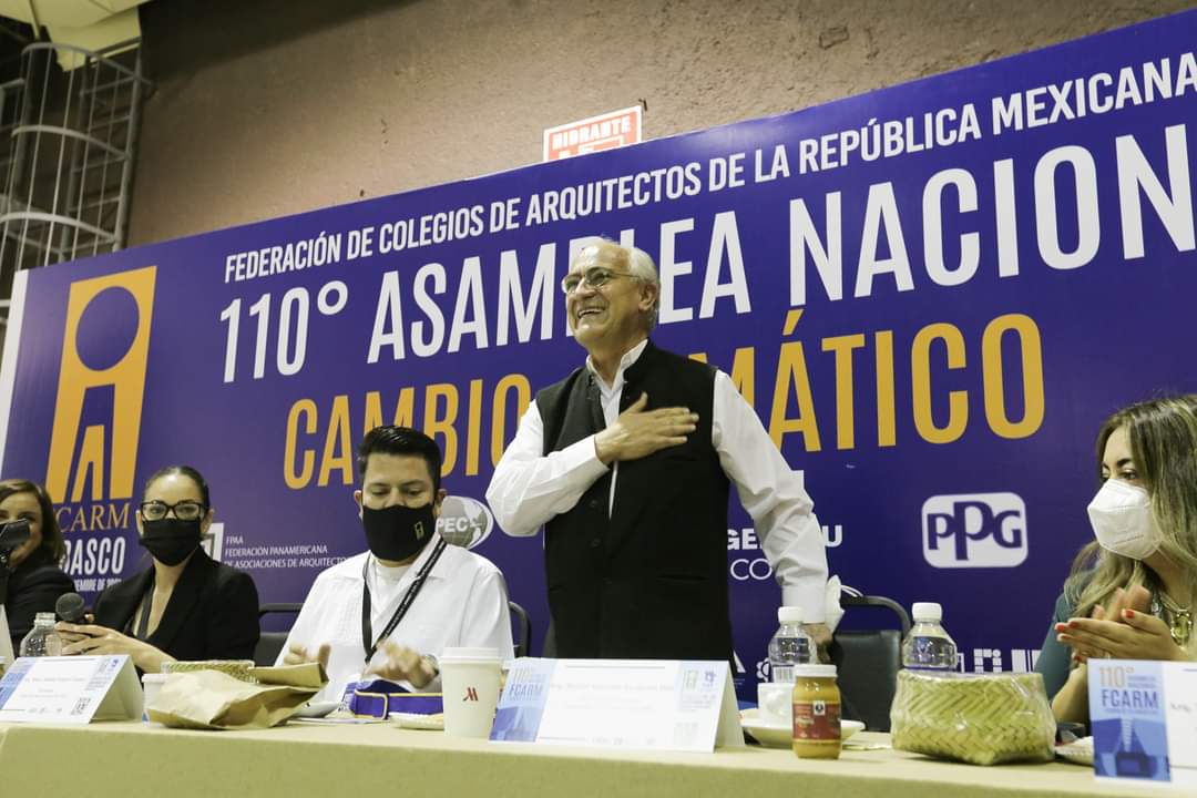 FCARMNacional's tweet photo. Concluye la #AsambleaNacional110 “Cambio Climático” de la @FCARMNacional celebrada en Villahermosa Tabasco del 19 al 20  de Nov 2021 siendo sede el @ArquitectosTab

A la clausura el Arq. @MarcoAVergaraV estuvo acompañado del Mtro. Arq. José Luis Cortés Delgado Presidente #UIA. https://t.co/cRElkv1Y3F
