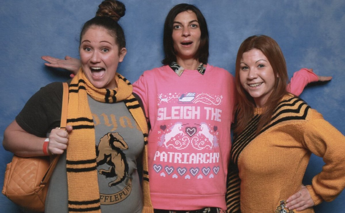 Sarah_Milner's tweet photo. @NatTenaLady at comic con today was brilliant! So lovely, great talk and genuinely hilarious to meet! I@really hope you got your hat back!! @jen_milner #LFCC #londonfilmandcomiccon https://t.co/SO8P05uuNQ