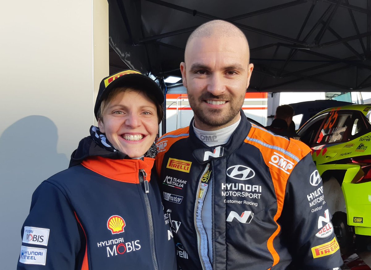 Wrc aci rally Monza 😍 💪🏻 HE IS THERE !!!!!  ITALIAN PRIDE among the greats of the world ...

 ALL LOOKING FOR THE WORLD IN ITALY THIS WE ... I LOOKING FOR ITALY AMONG THE WORLD ... 😁 .. I'm different ... 🤷🏻‍♀️😁
#ACIRallyMonza #wrc #rally  <a href="/HMSGOfficial/">Hyundai Motorsport</a> <a href="/Crugnola_Andrea/">Andrea Crugnola</a>