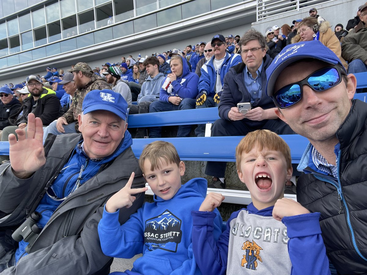 snford03's tweet photo. #WeareUK https://t.co/vTZFWnJD1n