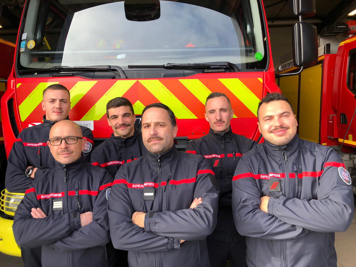 csletouvet's tweet photo. Les pompiers du Touvet lancent leurs campagne de calendriers et profite de l'occasion pour se lier a #movember !!!

Belles fetes de fin d'années à vous !!!! https://t.co/0pxrnz57NP