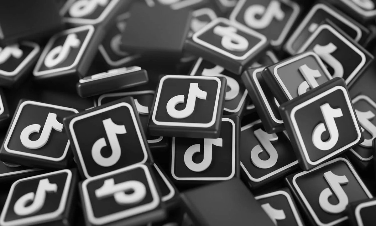 TikTok Ads : comment briller en utilisant la plateforme self-service.
Création, ciblage, budget… Le JDN a interrogé trois experts de la plateforme publicitaire pour identifier les clés du succès d'une campagne média sur TikTok via <a href="/journaldunet/">Le Journal du Net</a> buff.ly/3nxjGxe