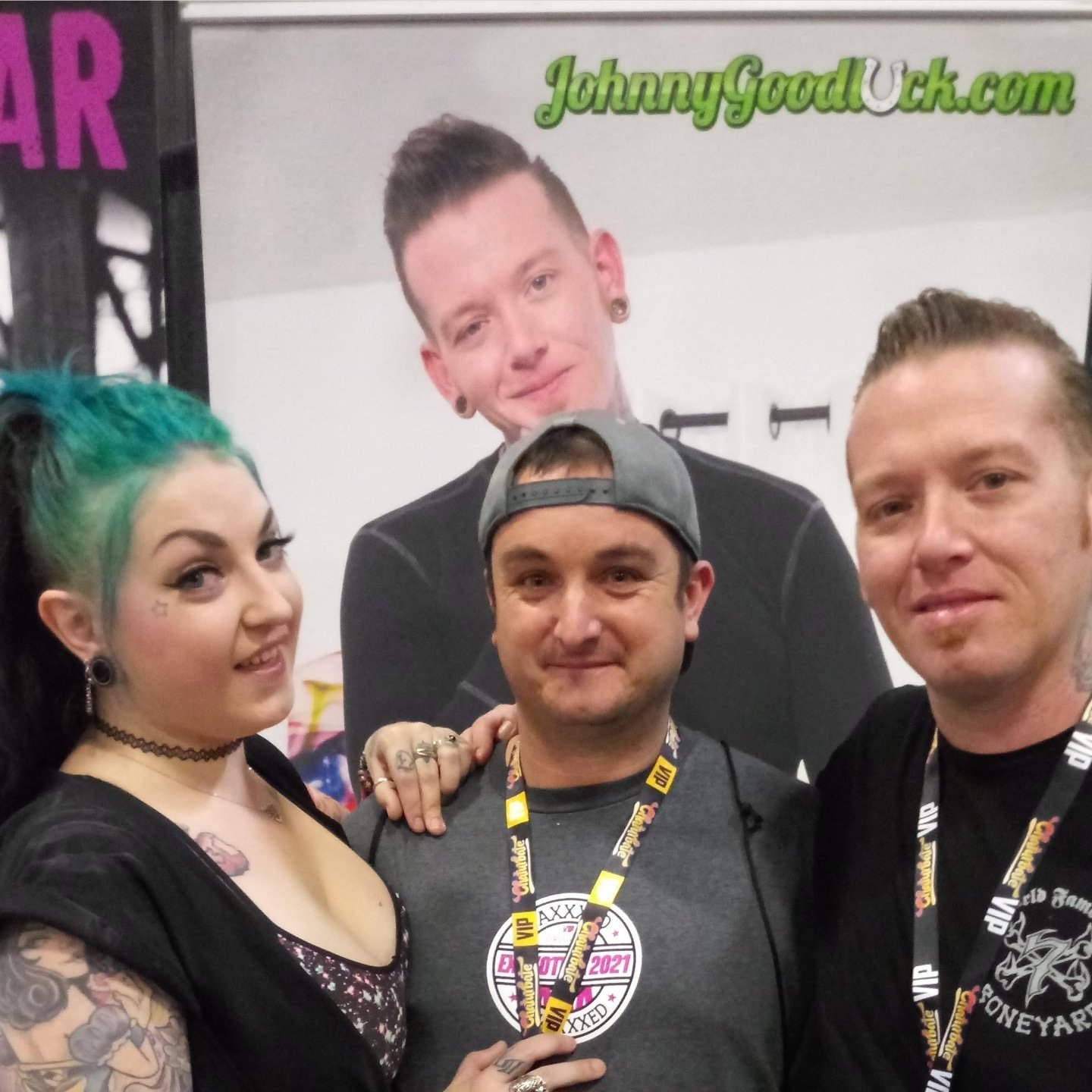 Jason_R9008 on X: Draven star in Johnny good luck are awesome people love  this picture exxxotica New Jersey rocks t.coWO1cuGQgci  X