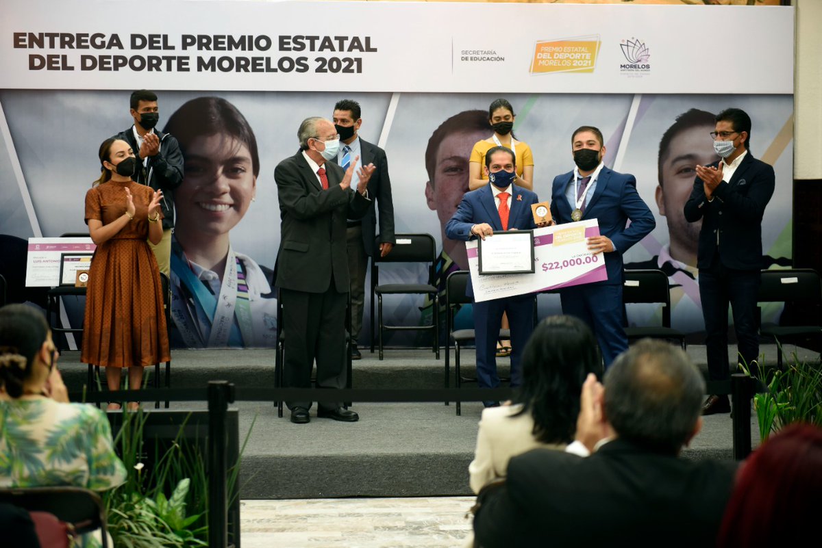 GobiernoMorelos's tweet photo. Encabeza Secretario de Educación entrega del Premio Estatal del Deporte 2021 

https://t.co/om4YbEGdkq https://t.co/mubuGdJvyX