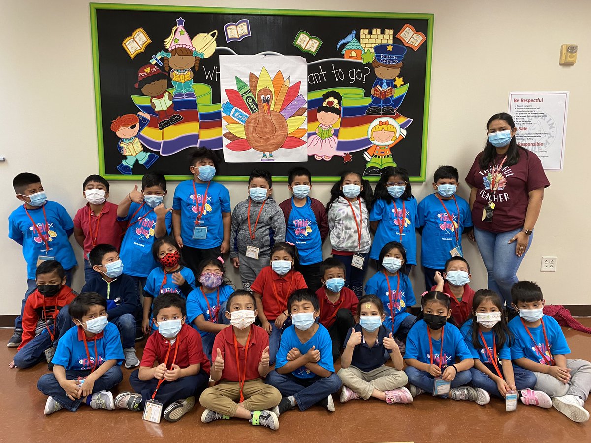 MsJReyes1's tweet photo. Thankful for my little ones, thankful for my team, thankful for my school, thankful for this break 🦃🍁❤️ https://t.co/DsIBShASUU